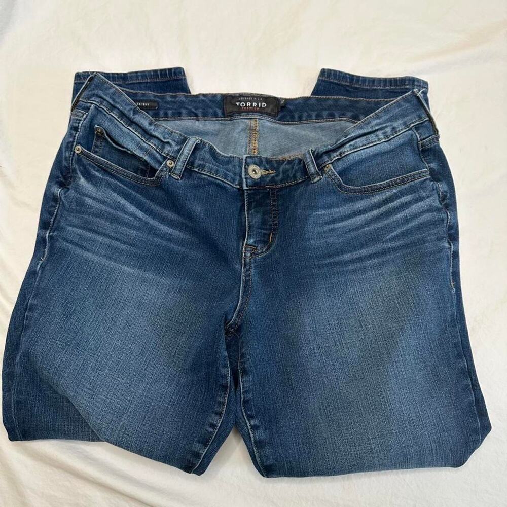 Torrid Skinny Jeans Size 16R Medium Wash Stretch Denim Plus Size